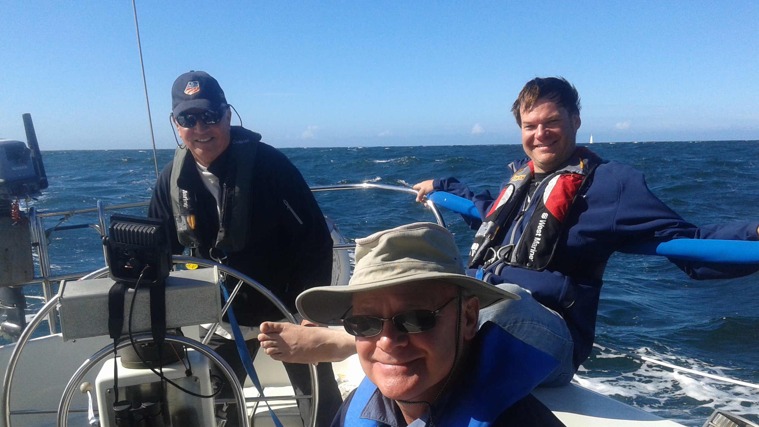 Modern Sailing members sail Coho II, a Spencer 44, out the Golden Gate and down to Half Moon Bay on a Modern Sailing Expeditions Trip.